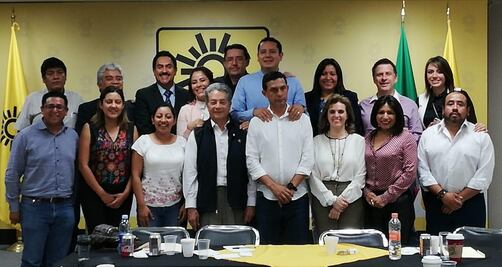 PRD confirma respaldo a ex rector para candidatura común en Puebla