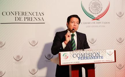 Mario Delgado pide periodo extraordinario para frenar gasolinazo