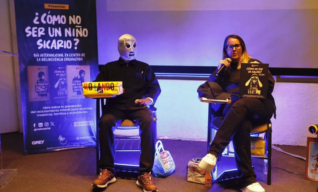 Saskia Niño de Rivera y la organización Reinserta presentan el manual "¿Cómo no ser un sicario?" en el Museo del Papalote este lunes 10 de noviembre de 2025. Foto: Berenice Fregoso/ EL UNIVERSAL