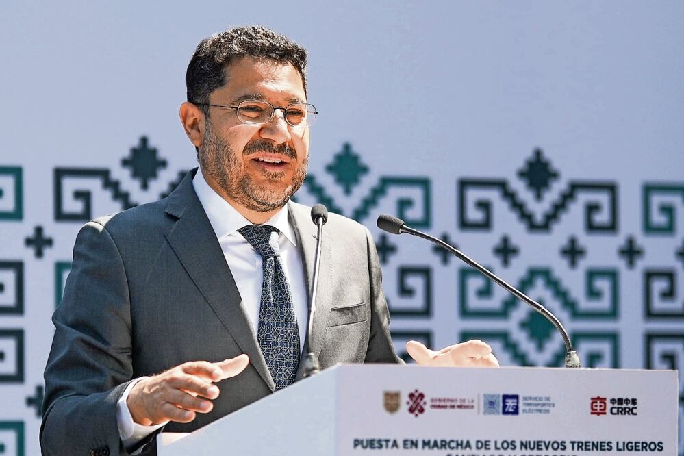 Martí Batres dijo que este lunes pidió a funcionarios definir el protocolo de protección para los candidato. Foto special