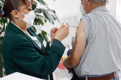 IMSS ha aplicado 9.5 millones de vacunas contra la influenza; la meta son 12 millones