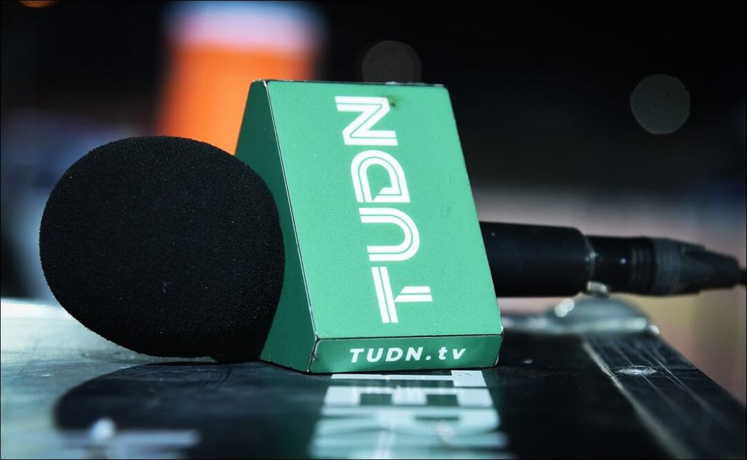 EL NARRADOR DE TELEVISA LE MANDÓ SALUDOS A SU COLEGA DE TV AZTECA - FOTO: IMAGO7