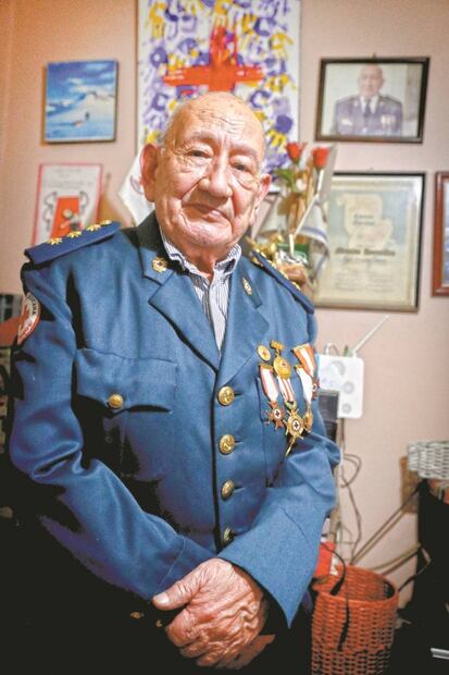 Trabajó en la Cruz Roja por 70 años y ahora redacta guías para superar pérdidas