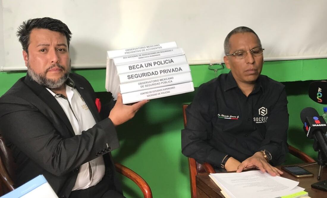 Ricardo García García, inspector en jefe de la policía de Naucalpan, denunció una presunta cadena de corrupción. (Foto: Rebeca Jiménez)