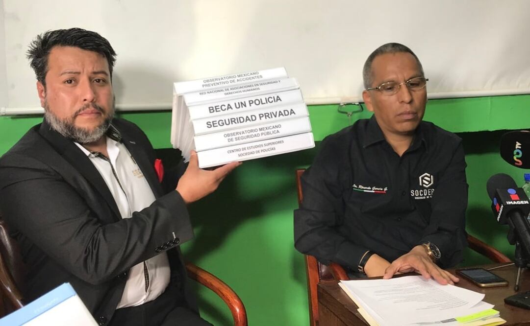 Ricardo García García, inspector en jefe de la policía de Naucalpan, denunció una presunta cadena de corrupción. (Foto: Rebeca Jiménez)