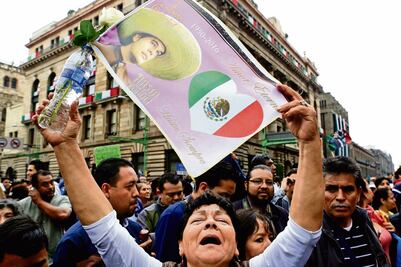 Fiesta a las afueras de Bellas Artes