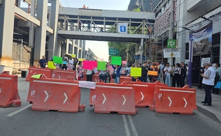 Bloqueo en San Antonio Abad; trabajadores penitenciarios cierran vía por descuentos salariales