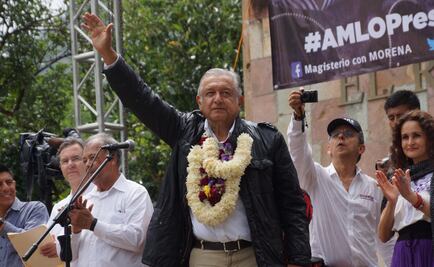 Lanza AMLO decálogo por la educación; promete cancelar reforma
