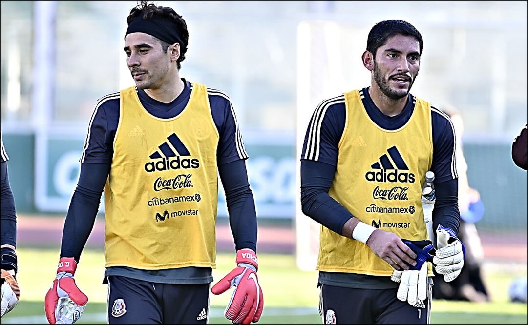 Guillermo Ochoa y Jesús Corona. Foto: Imago 7
