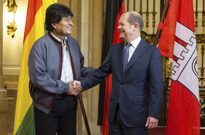 Promulgada, ley para reforma que permita reelección a Evo