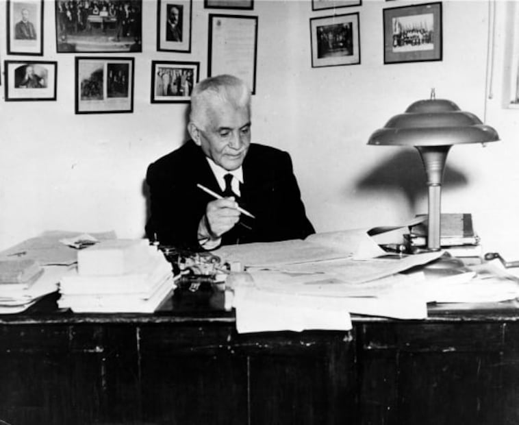 Julián Carrillo, el descubridor del infinito musical