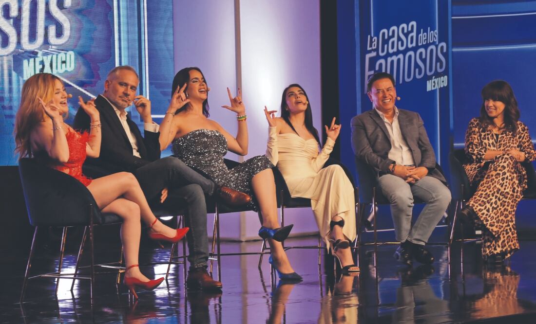 El team Mar de LC D L F y la productora Rosa María Noguerón. Foto: de Televisa