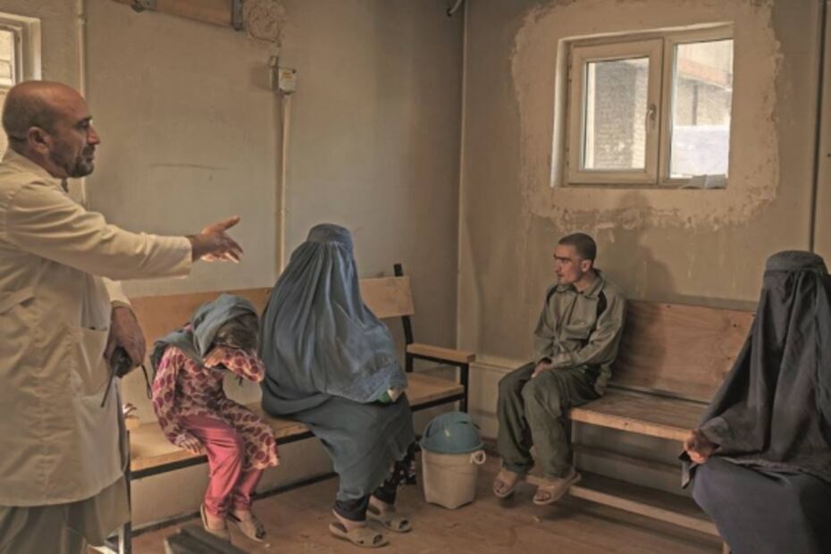 A golpes: el método talibán contra adicciones