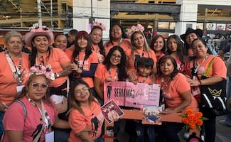 Carlos Rivera emociona a sus fans con concierto previo al Día de las Madres en la Plaza de Toros México
