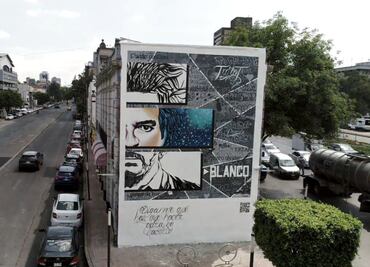 Ricardo Arjona "grafitea" la CDMX para promocionar "Blanco y Negro"