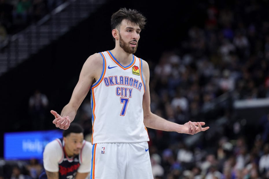 Chet Holmgren con el Oklahoma City Thunder, durante un juego de la NBA - Foto: AFP