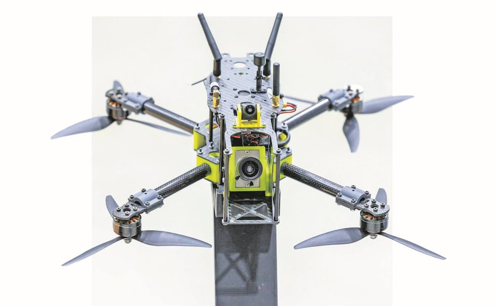 El crimen organIzado tiene la capacidad de adquirir drones de gama alta que cumplan con varias tareas. Foto: Jens Schlueter / AFP