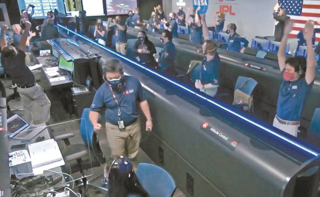 En el Laboratorio de Propulsión a Reacción, en Pasadena, California, celebraron el arribo del rover a Marte. Foto: EFE