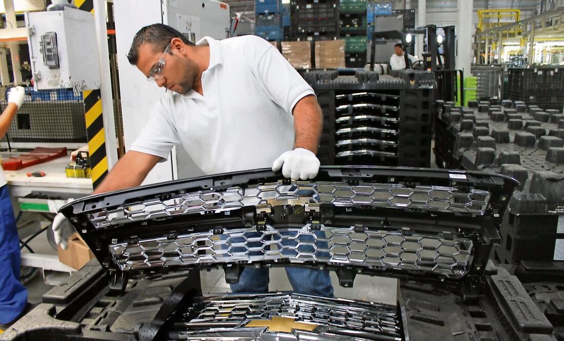 En el sexto mes del año 17 entidades reportaron una disminución en la producción manufacturera. Foto: archivo