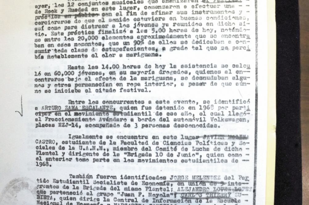 Asitencia estudiantil. El expediente, que se encuentra en la caja 299 en el AGN, también señala que al festival llegaron estudiantes de las “porras ” de las preparatorias 5, 8 y 9, así como alumnos de la Facultad de Derecho de la UNAM.