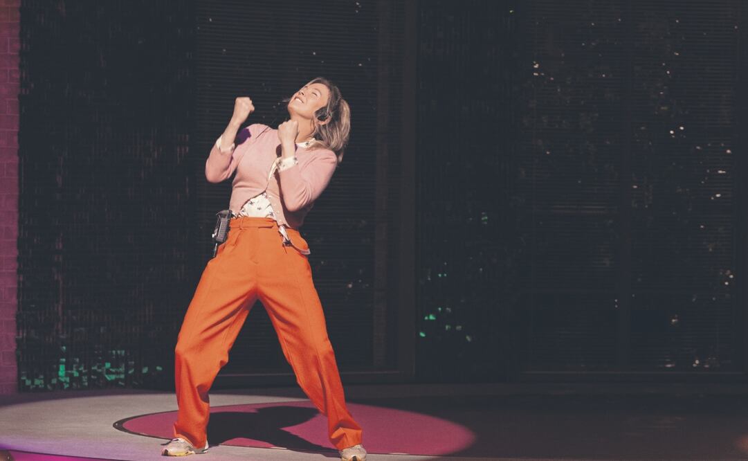 Bridget entra a la producción de un programa de tv.
Jones deberá separarse de su esposo Mark Darcy (Colin Firth) y ver ella sola por sus dos hijos. FOTOS: UNIVERSAL PICTURES