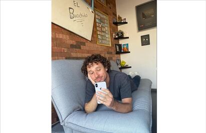 Luisito Comunica compra hasta 6 boletos para que no lo molesten en el cine