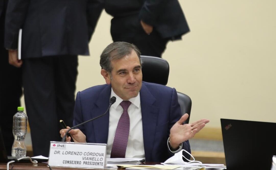 Continúa sesión del INE. Discuten sobre presupuesto del INE para el siguiente año / Foto: Germán Espinosa