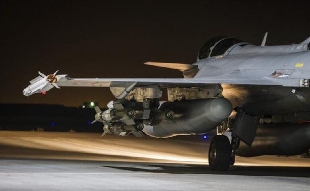 French and Russian warplanes pounded the jihadi group's self-declared capital in Syria. (Photo: AP)