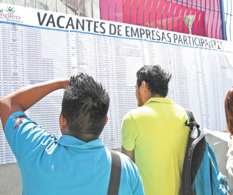 El proyecto de regulación del outsourcing tiene el objeti- vo de garantizar derechos laborales a los mexicanos. Foto: El Universal