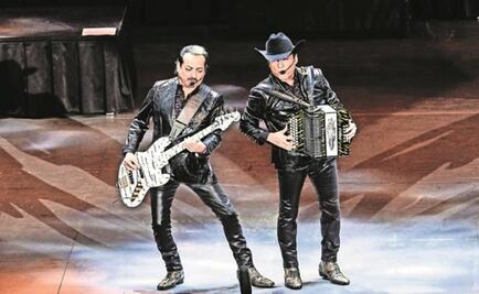 Chihuahua government fines Los Tigres del Norte for playing drug ballads