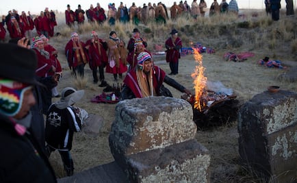 Ritos ancestrales reciben al Año Nuevo Andino en Bolivia
