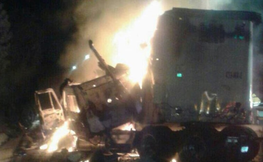 Cierran autopista México-Cuernavaca por incendio de tráiler