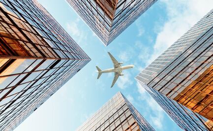 Mapas muestran cuánto han disminuido los vuelos en el mundo por coronavirus