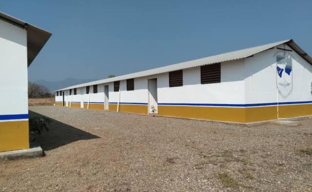 Con sólo tres años, cierran Facultad de Medicina de la UABJO en Tehuantepec, Oaxaca (13/08/2025). Foto: Especial