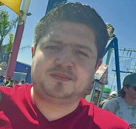 Madre ofrece 50 mil dls por su hijo desaparecido