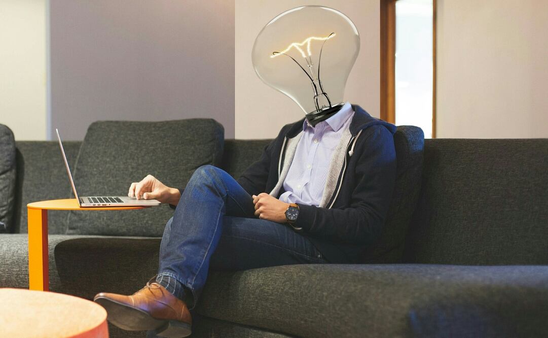 Los focos inteligentes cada día son más accesibles para los usuarios. Imagen Pixabay