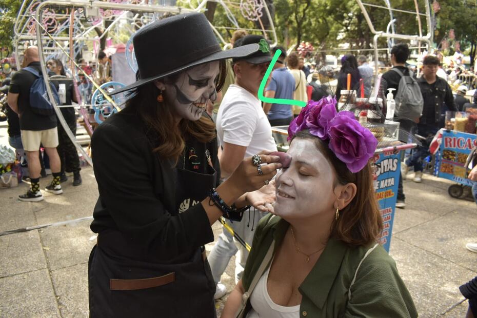 El Desfile de Día de Muertos en la Avenida Reforma se convirtió en un escaparate para los maquillistas profesionales. (Foto: Arantxa Meave/ EL UNIVERSAL)