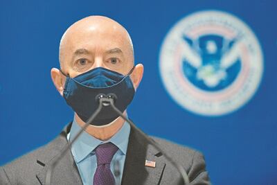 Ordenan ampliar albergues para niños migrantes