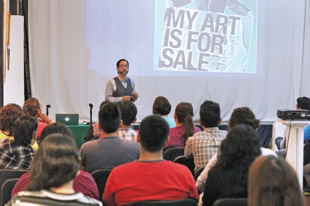 Sergio Gómez-Tagle tiene 44 años y es uno de los pioneros en México de la mercadotecnia en el gremio de las artes y la cultura. (CORTESÍA ISABEL MONZÓN)