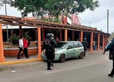 Zihuatanejo amanece sin transporte público por amenazas de la delincuencia
