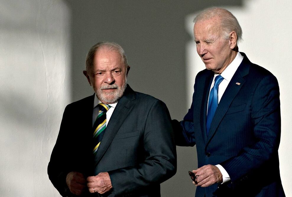 El presidente de Estados Unidos, Joe Biden (der.), y el mandatario de Brasil, Luiz Inácio Lula da Silva, en la Casa Blanca en Washington. Foto: EFE