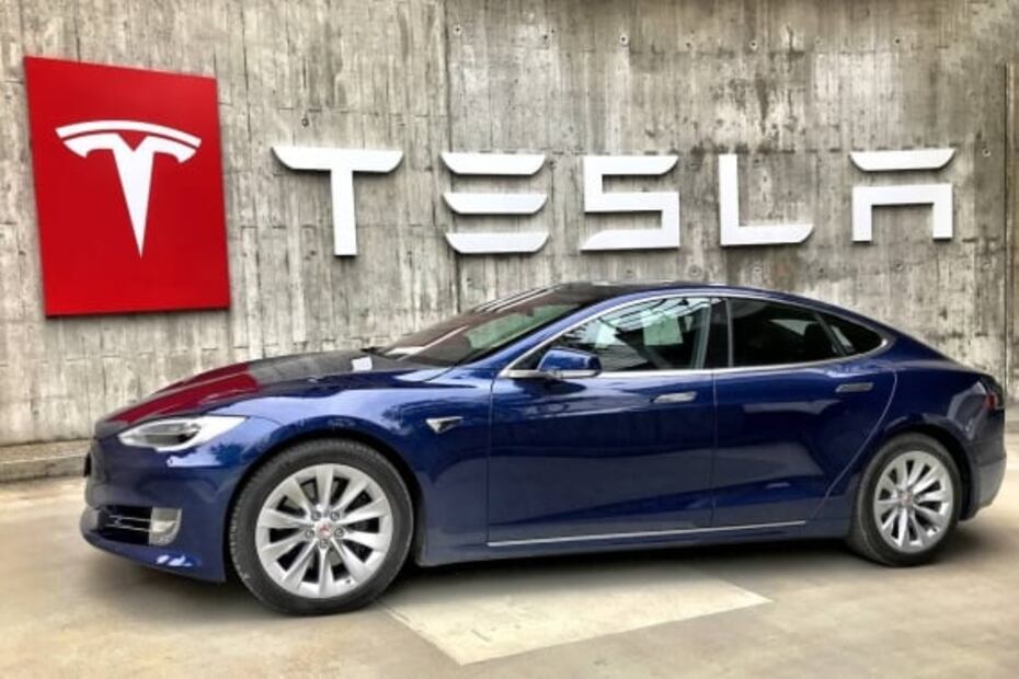 Elon Musk podría abrir una fábrica Tesla en Monterrey
