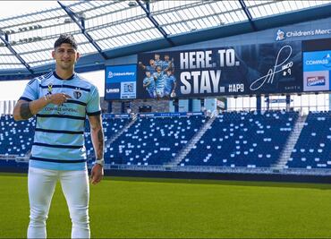 Alan Pulido renueva con el Sporting Kansas City y sueña con volver a la Selección Mexicana