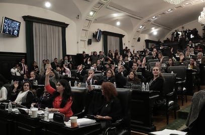 Aprueban constituyentes eliminar fuero a servidores públicos en CDMX