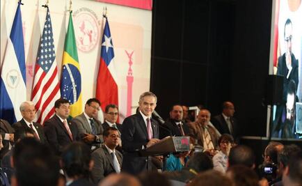 Preocupa a Mancera alza del dólar