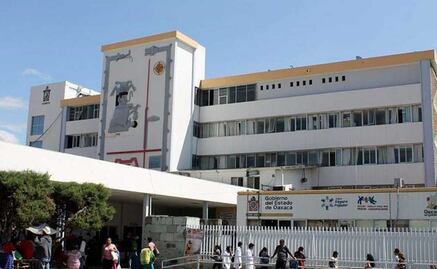Denuncian que sigue crisis en Hospital General de Oaxaca; IMSS Bienestar dice que los servicios se restablecen gradualmente