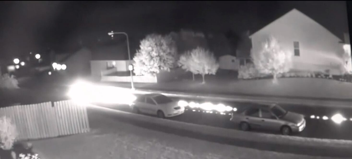 Conductor recrea escena de Volver al Futuro