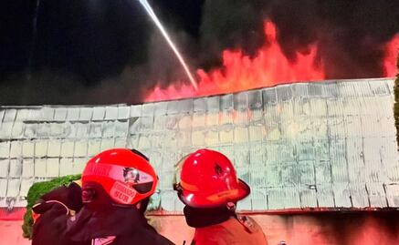 Se registra incendio en un plaza comercial en Zapopan, Jalisco