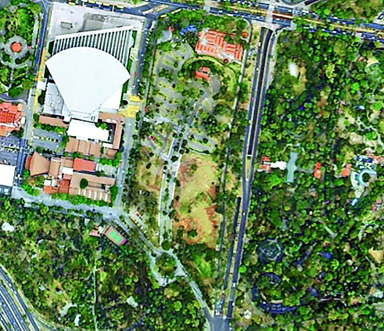 En la actualidad, dicho predio  cuenta con una plaza comercial en desuso que al construirse ocupó parte de los terrenos de la primera sección de Chapultepec (ESPECIAL)