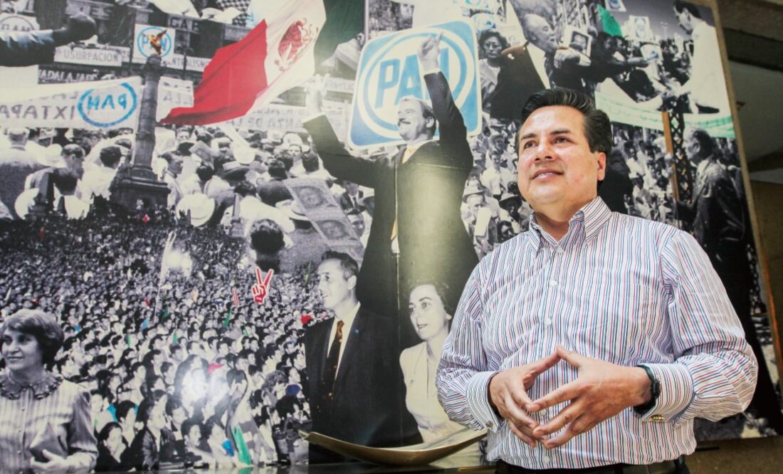 El dirigente estatal panista, Víctor Hugo Sondón dijo que esta semana el Instituto Electoral mexiquense deber confirmar la coalición PAN, PRD y MC (ARCHIVO. EL UNIVERSAL)